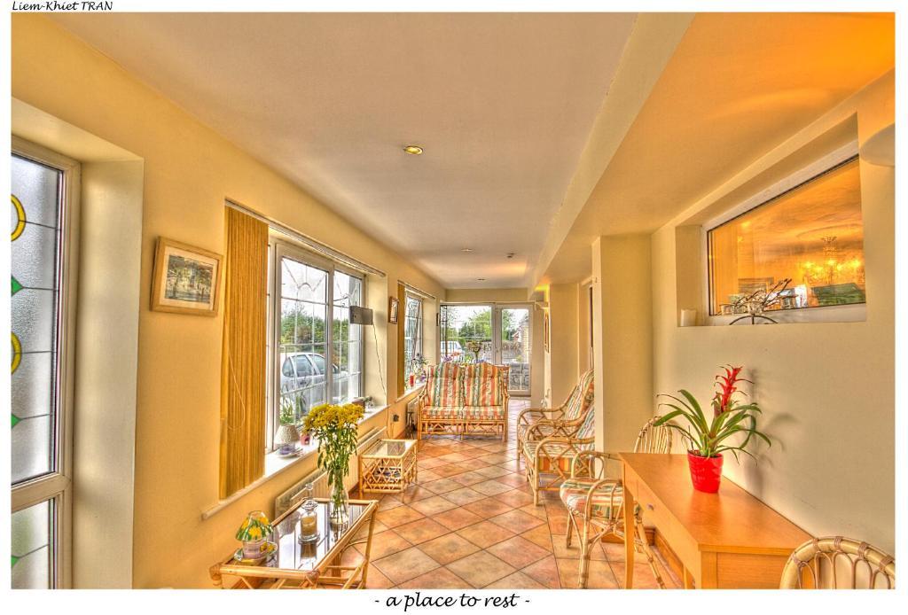 Teach Na Coiribe B&B Castlegar Экстерьер фото