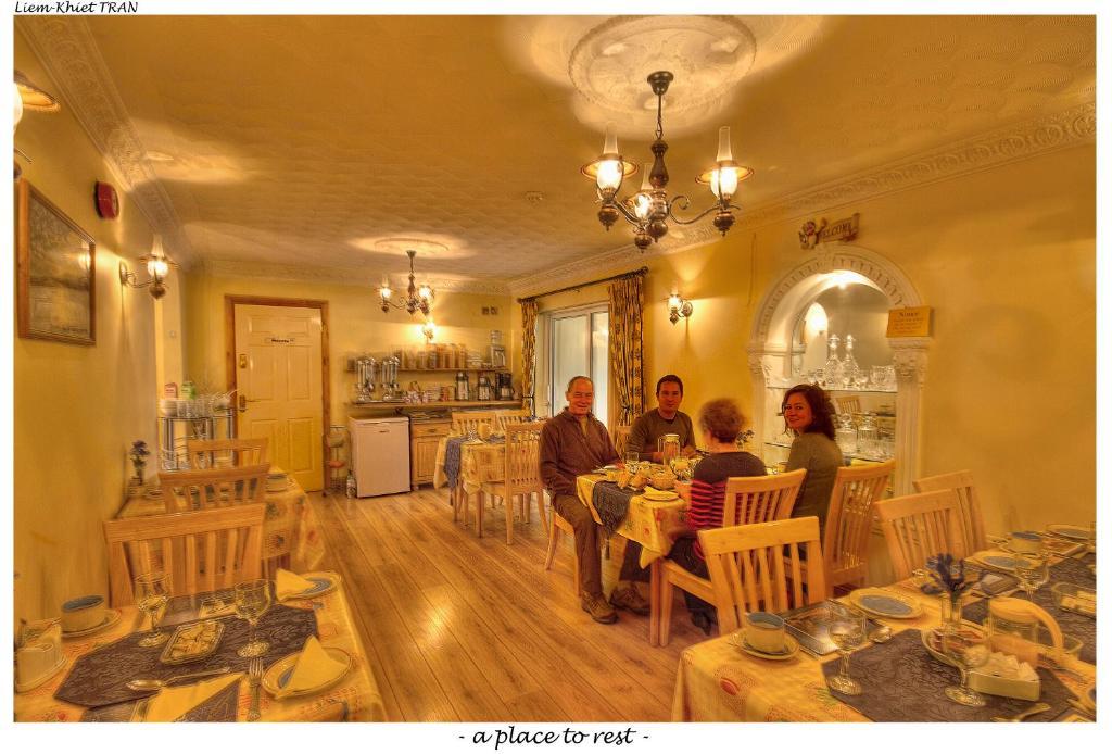 Teach Na Coiribe B&B Castlegar Экстерьер фото