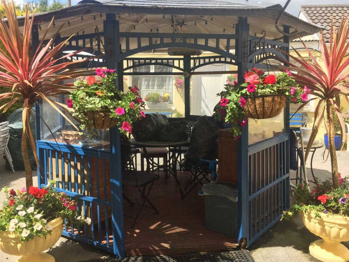 Teach Na Coiribe B&B Castlegar Экстерьер фото