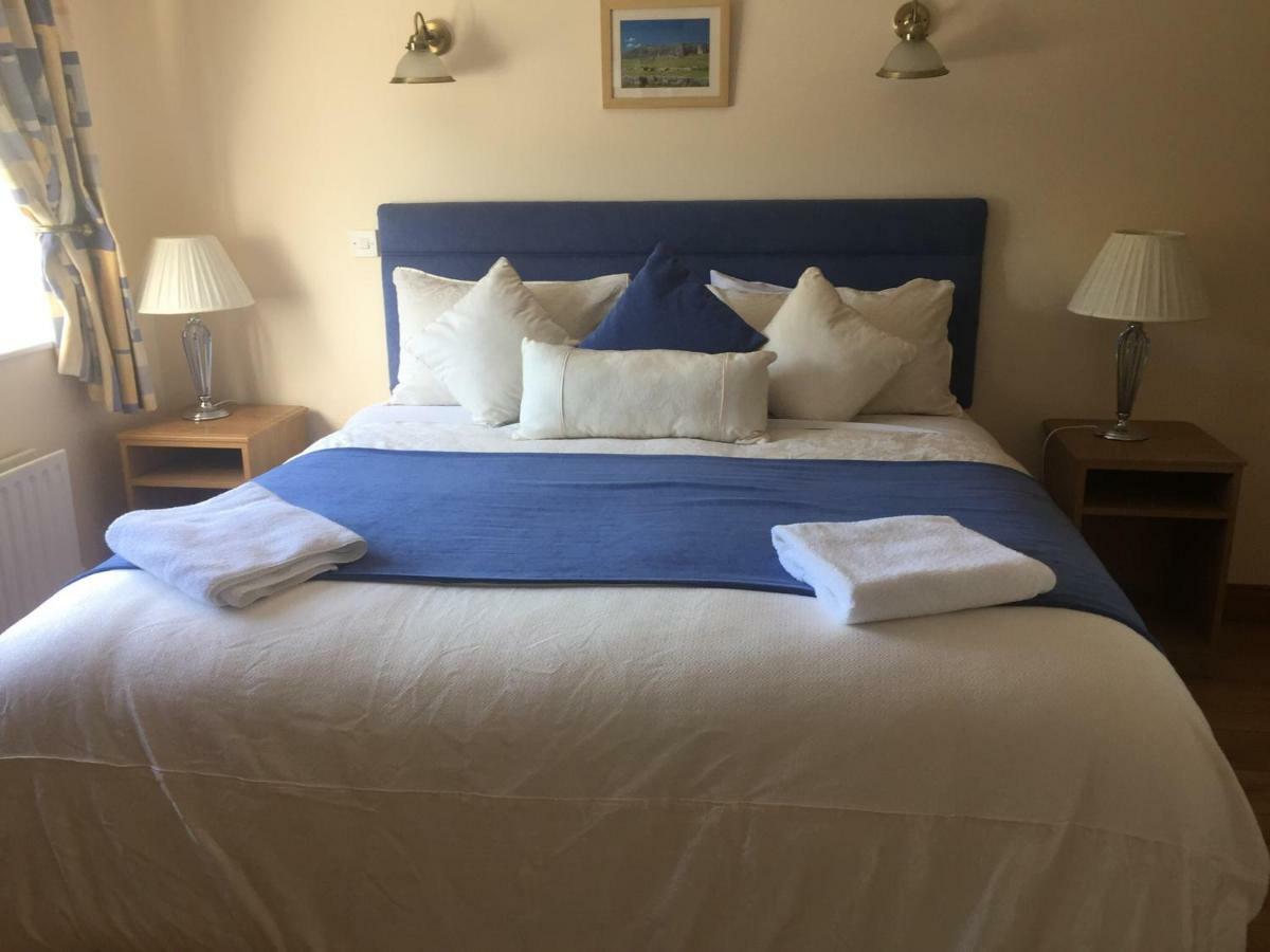 Teach Na Coiribe B&B Castlegar Экстерьер фото